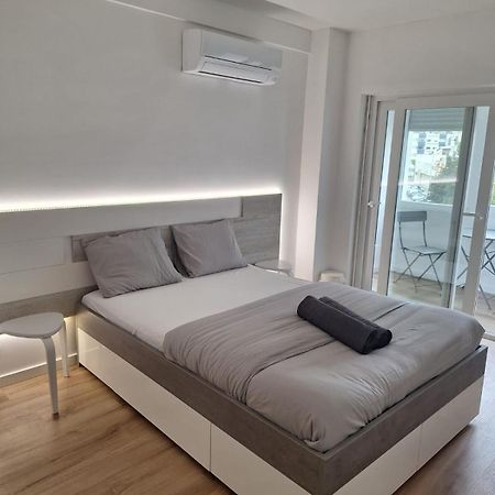 Lisbon South Bay Rooms 2 Almada Exterior photo
